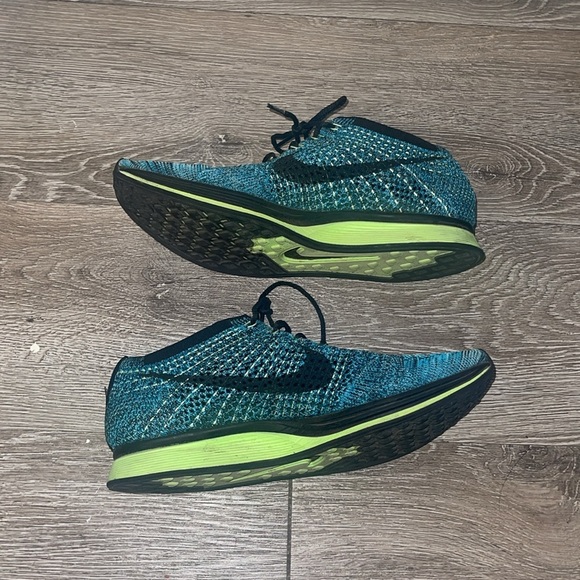 NIKE FLYKNIT RACER blue lagoon size 9 running athletic sneaker - Picture 5 of 6